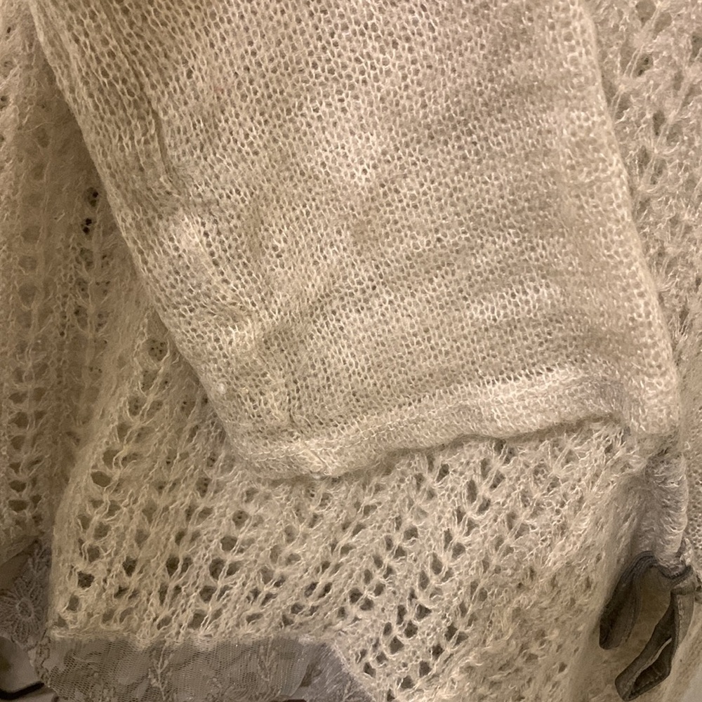 EUC Via Veneto Gorgeous Mohair Dream Moda Sweater Ruffled Lace Detail L/XL - Picture 8 of 8